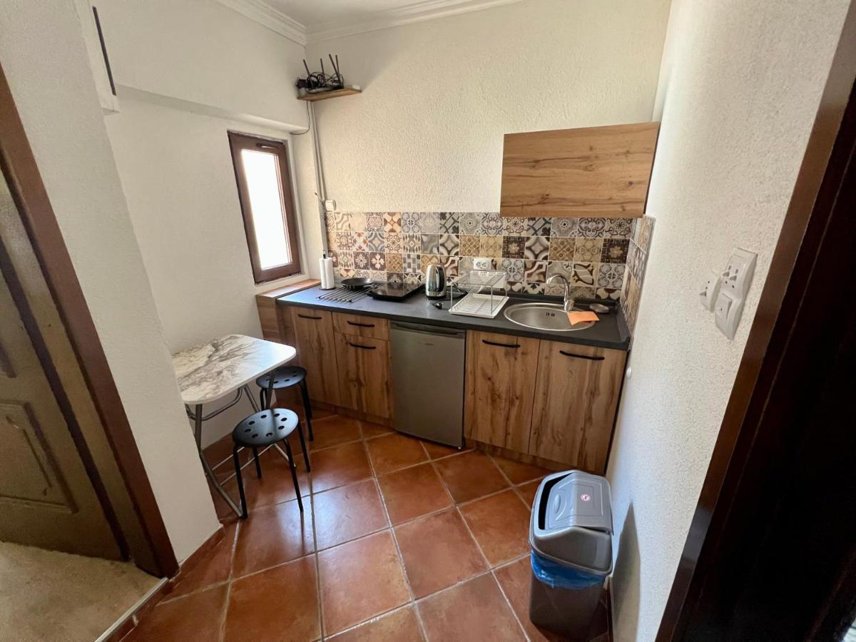 Home Base Apartments سكوبجي المظهر الخارجي الصورة